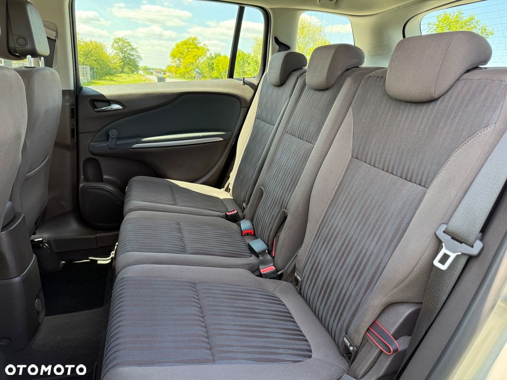 Opel Zafira Tourer 1.4 Turbo Automatik Business Innovation - 19
