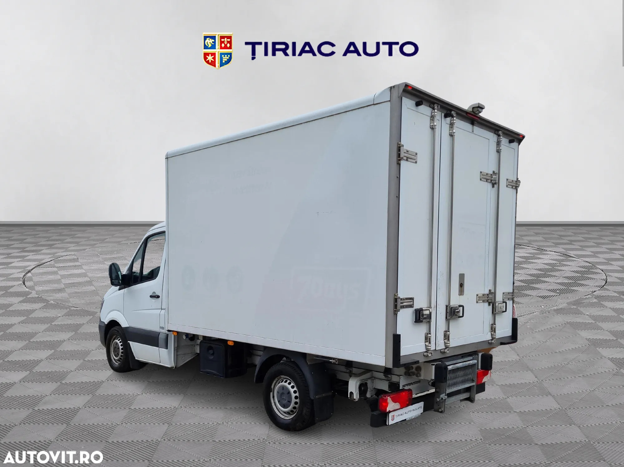Mercedes-Benz Sprinter - 3