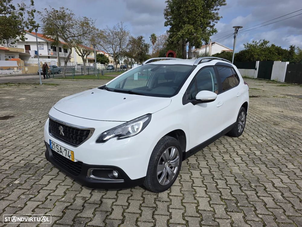 Peugeot 2008 1.2 PureTech Style - 1