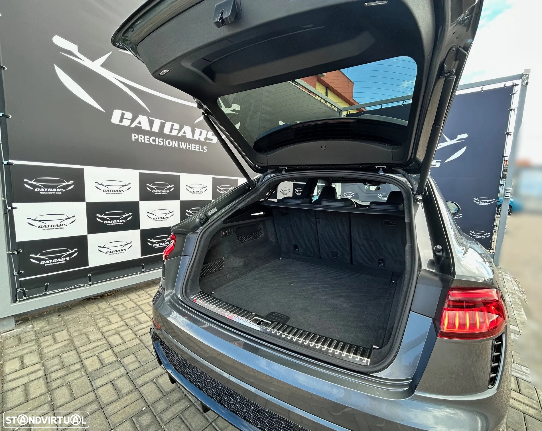 Audi RS Q8 4.0 TFSI quattro Tiptronic - 55
