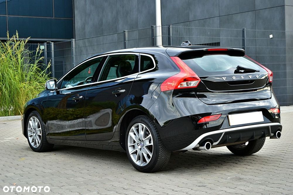 Volvo V40 D2 Drive-E R-Design Kinetic - 14