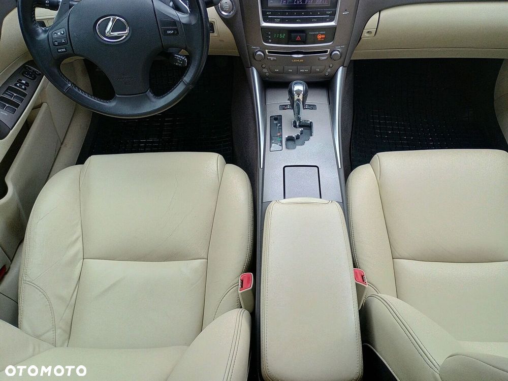 Lexus IS 250 Classic - 15