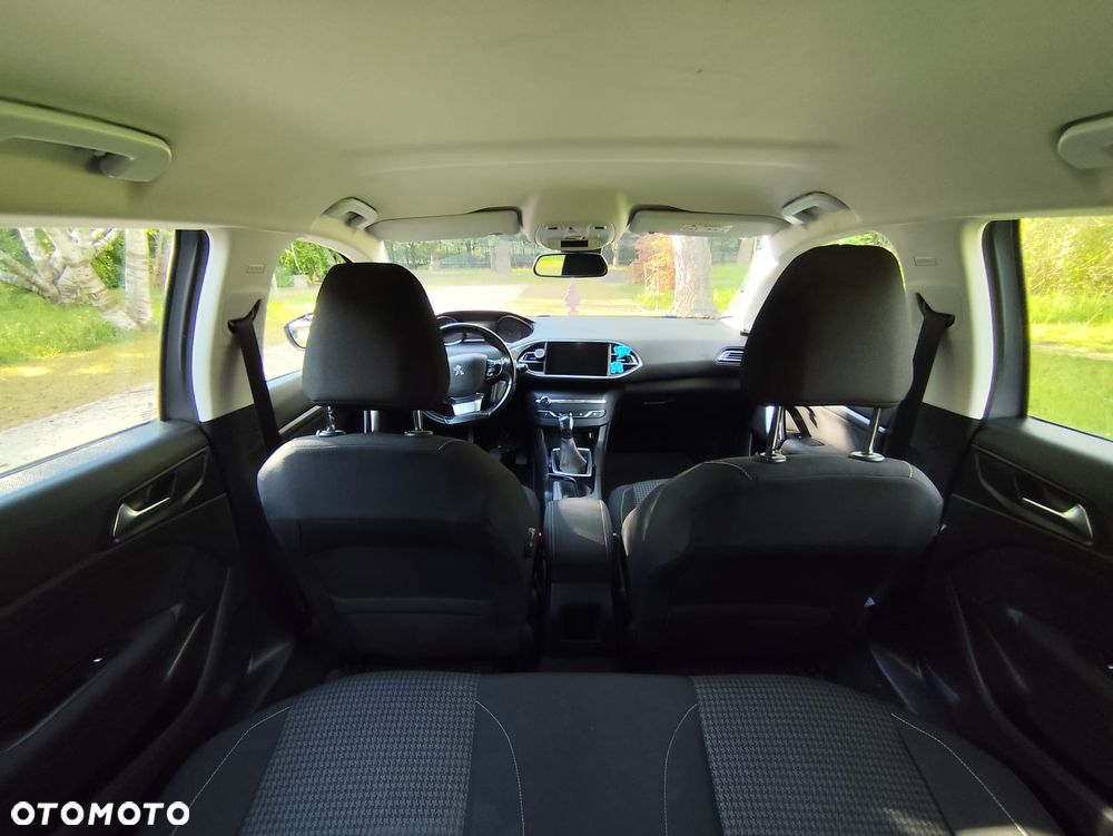 Peugeot 308 - 16