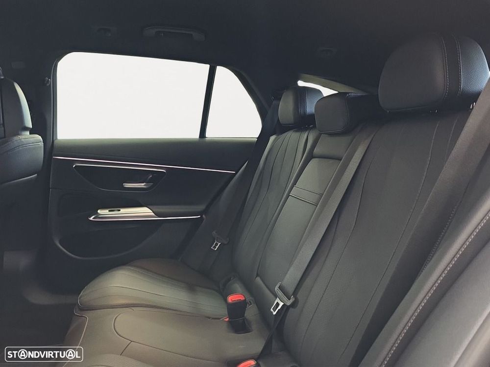 Mercedes-Benz E 220 - 13