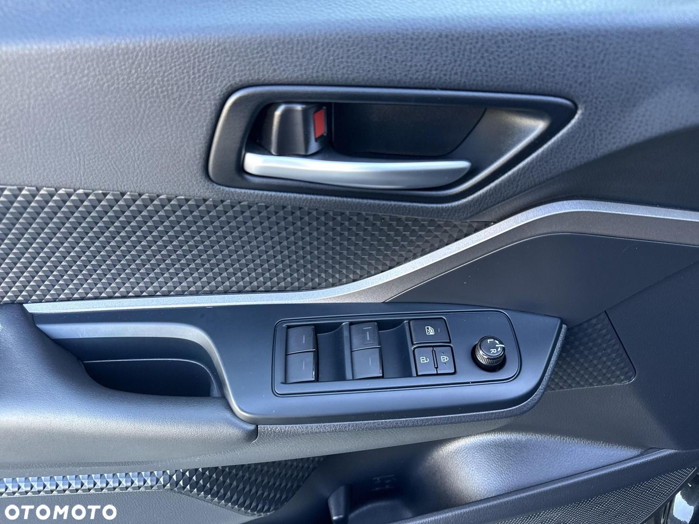 Toyota C-HR 1.8 Hybrid GPF Comfort - 14