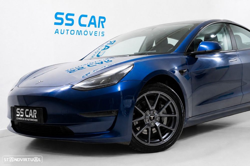 Tesla Model 3 Long-Range Dual Motor AWD - 4