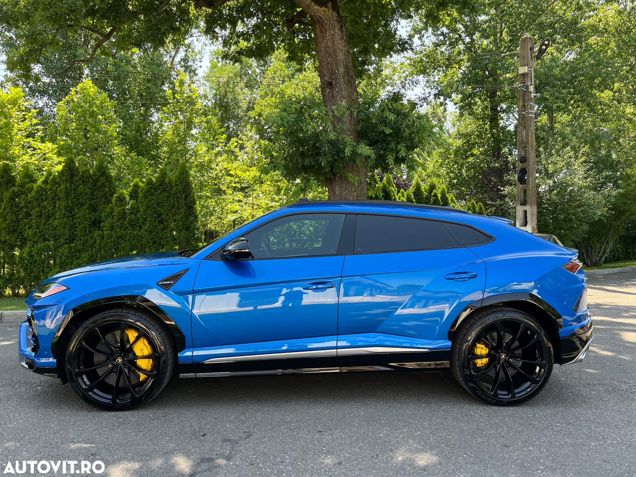 Lamborghini URUS Standard - 19