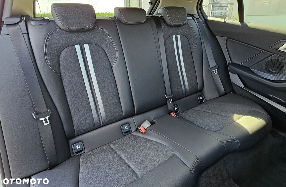 BMW Seria 1 118i - 14