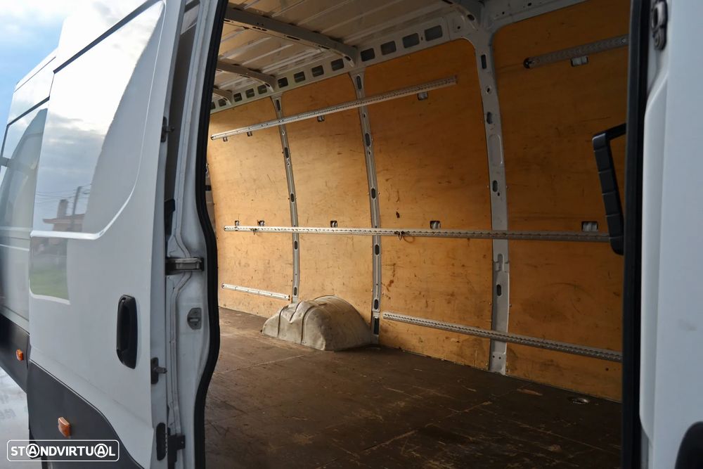 Iveco Daily 35C13 Rodado Duplo - IVA DEDUTÍVEL - 23