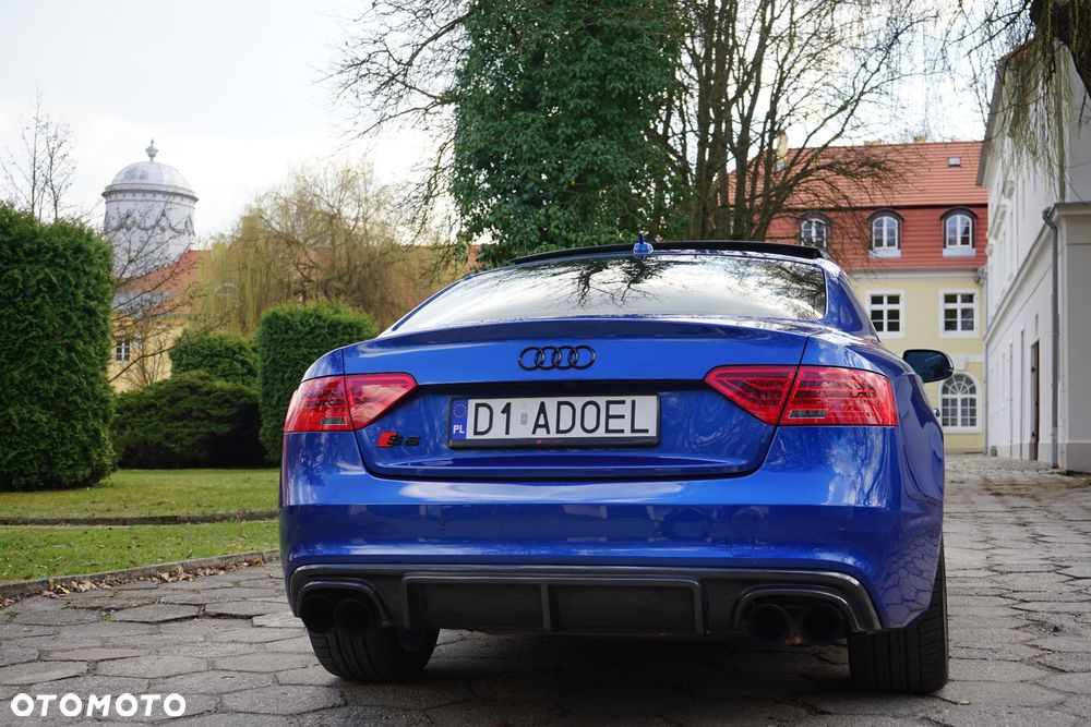 Audi S5 Coupé - 8