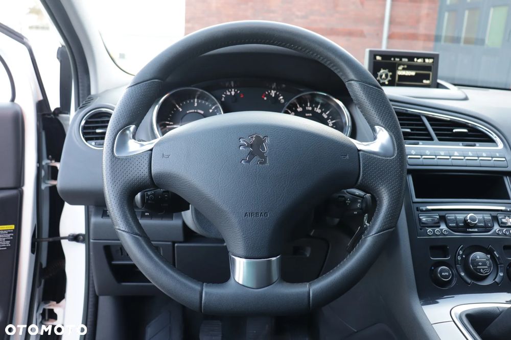 Peugeot 5008 HDI FAP 150 Allure - 21