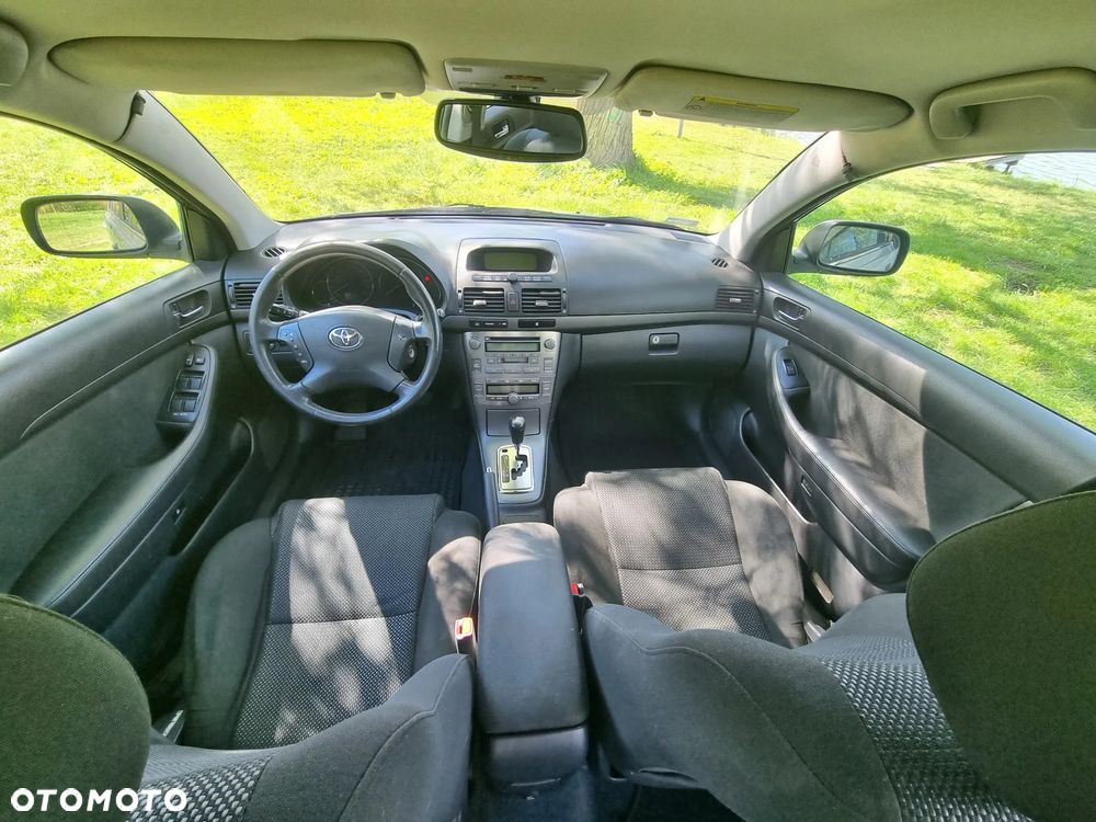 Toyota Avensis 1.8 VVT-i Automatik Executive - 6