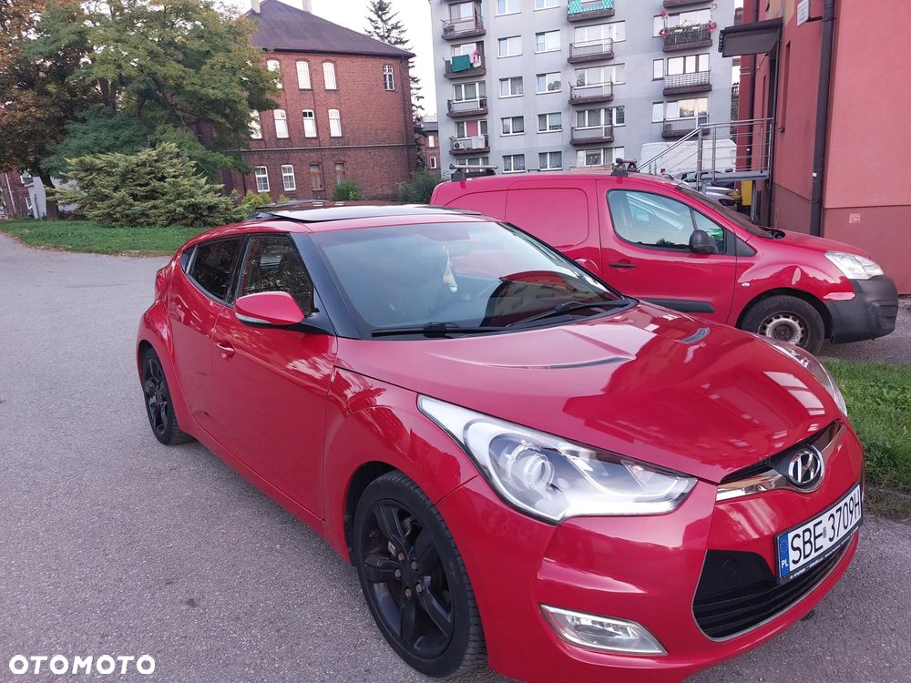 Hyundai Veloster - 2