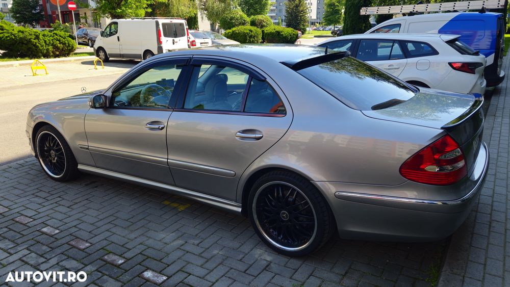 Mercedes-Benz E 200 KOMPRESSOR Automatik Elegance Sport Edition - 12