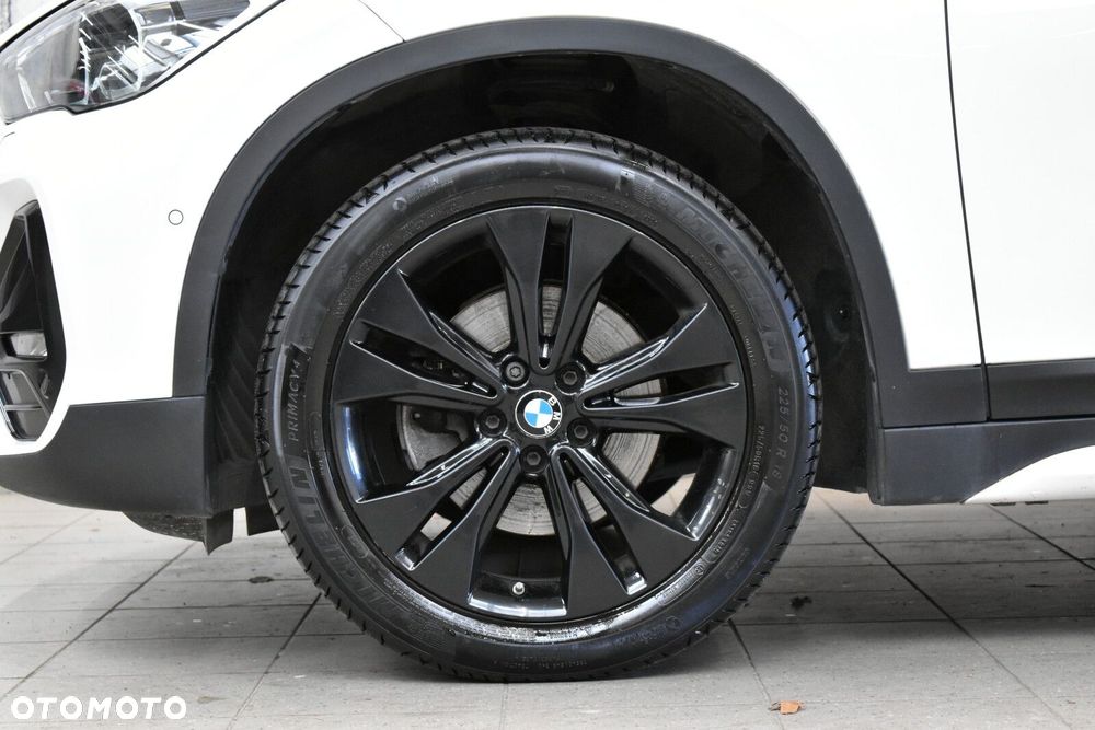 BMW X1 xDrive18d Sport Line - 7