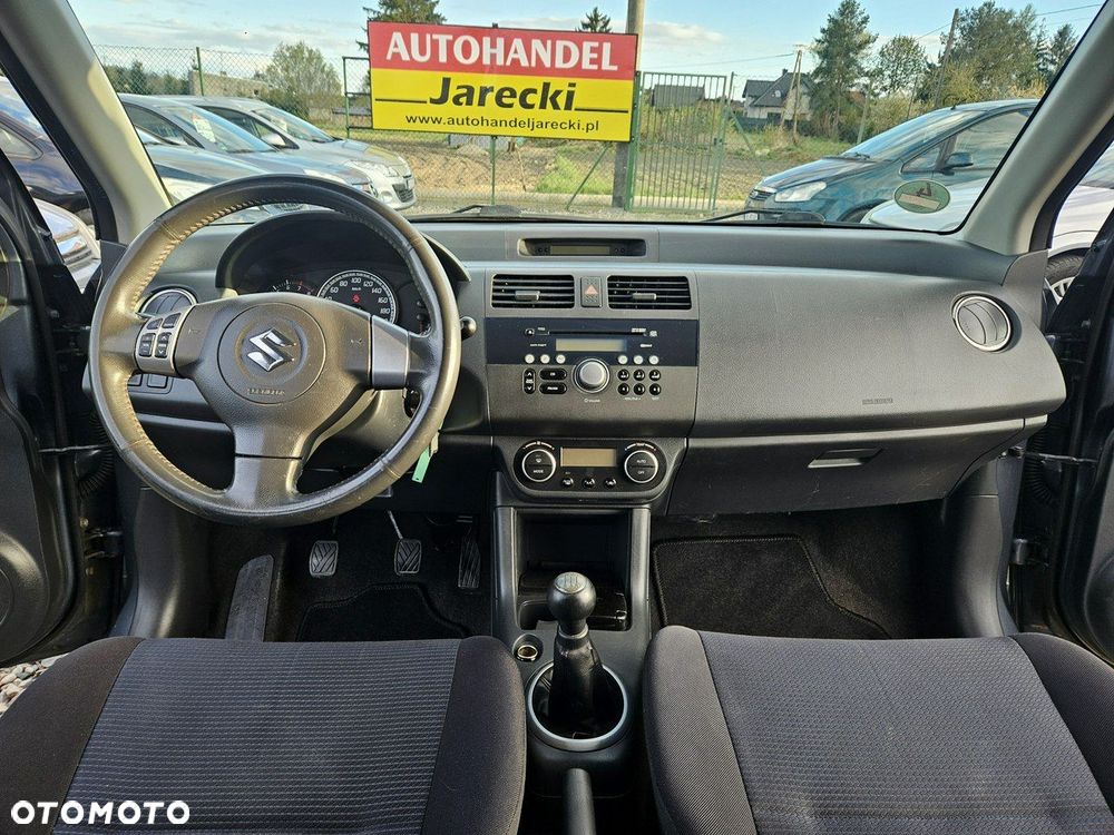 Suzuki Swift 1.3 GS / Premium 4WD - 12