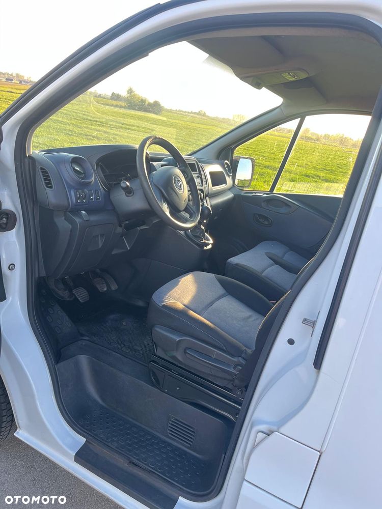 Opel Vivaro - 34