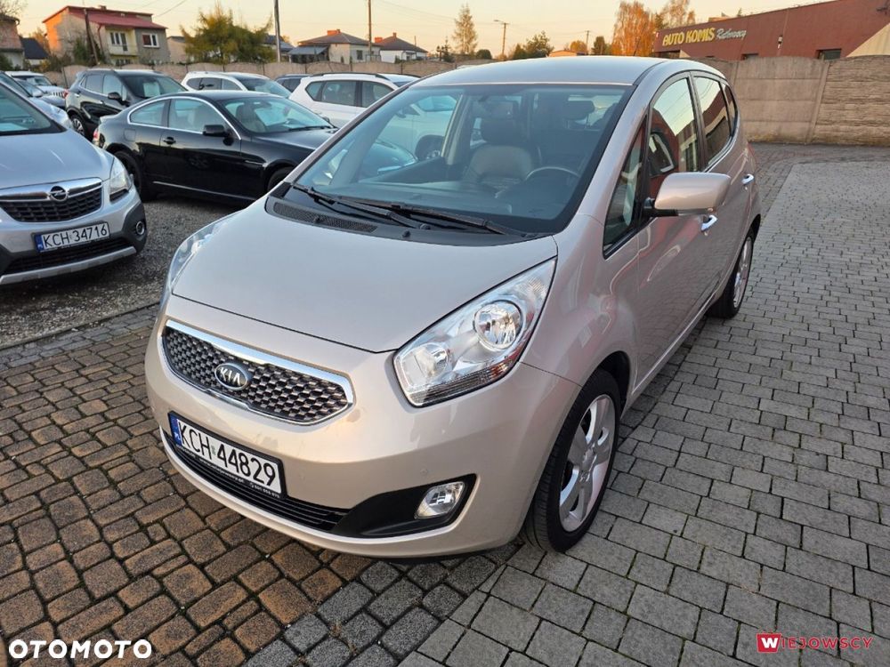 Kia Venga - 6