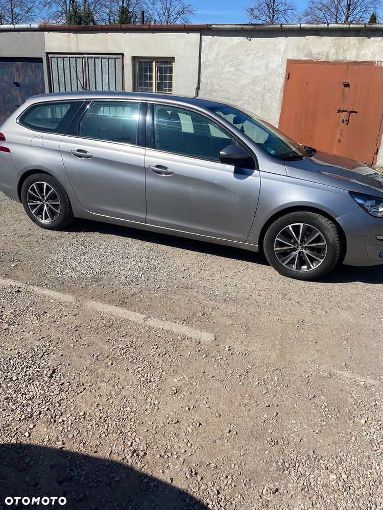 Peugeot 308 - 4