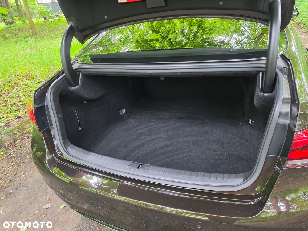 Hyundai Genesis 3.8 V6 GDI - 25