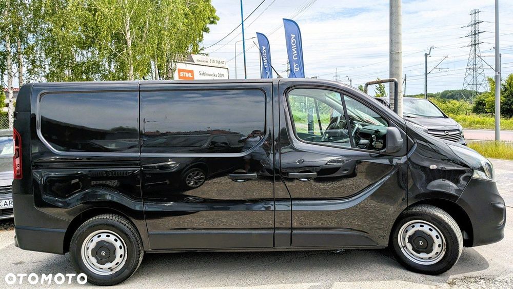 Opel Vivaro - 10