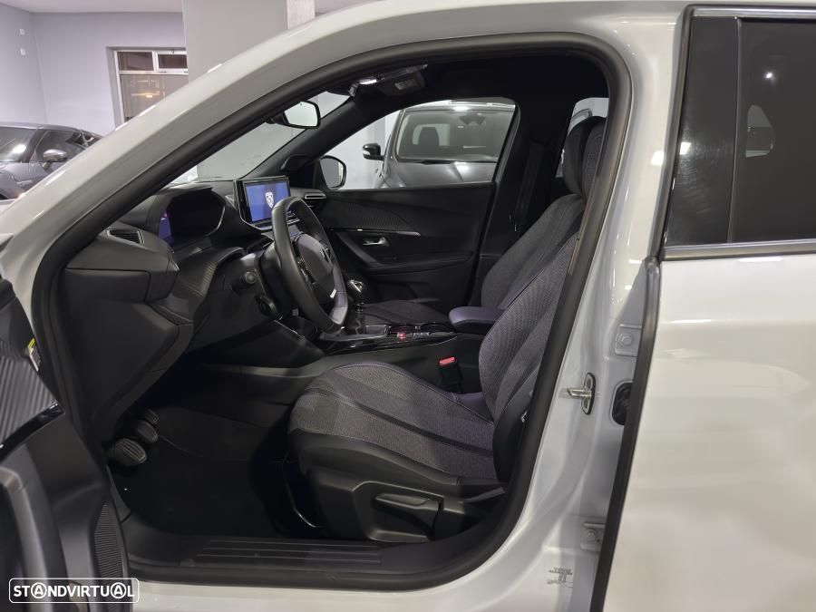 Peugeot 2008 1.2 PureTech Allure - 5