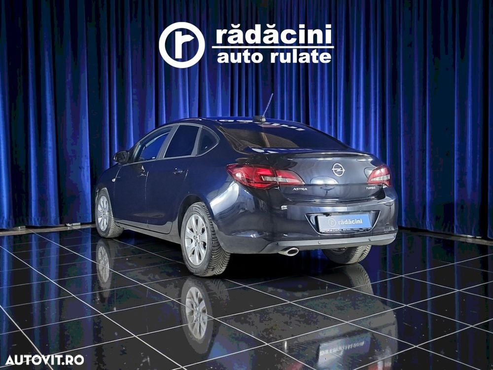 Opel Astra - 8