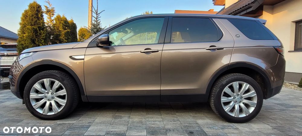 Land Rover Discovery Sport TD4 HSE - 4