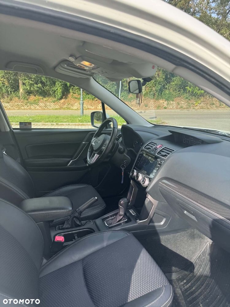 Subaru Forester 2.0 i Exclusive (EyeSight) Lineartronic - 13