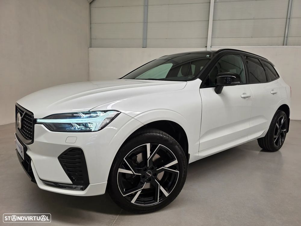 Volvo XC 60 2.0 B5 R-Design AWD - 3