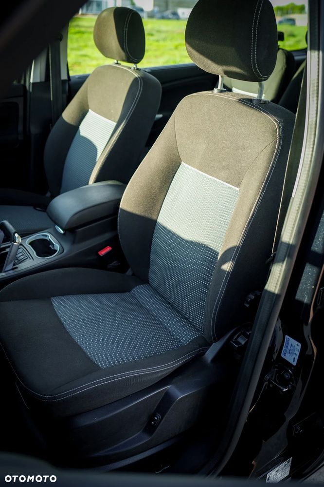 Ford Galaxy - 10