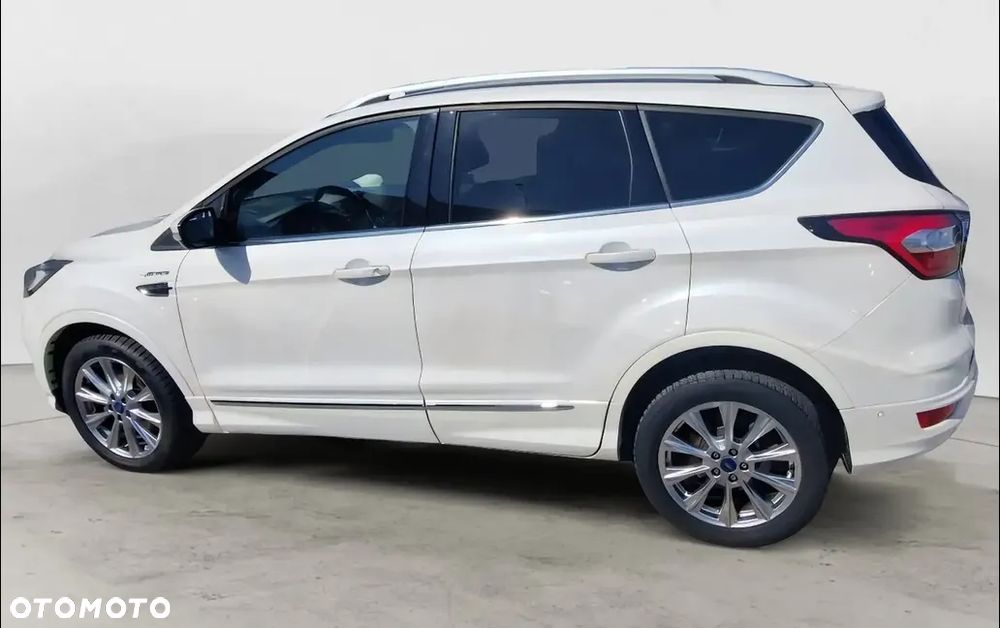Ford Kuga 1.5 EcoBoost 2x4 Vignale - 3