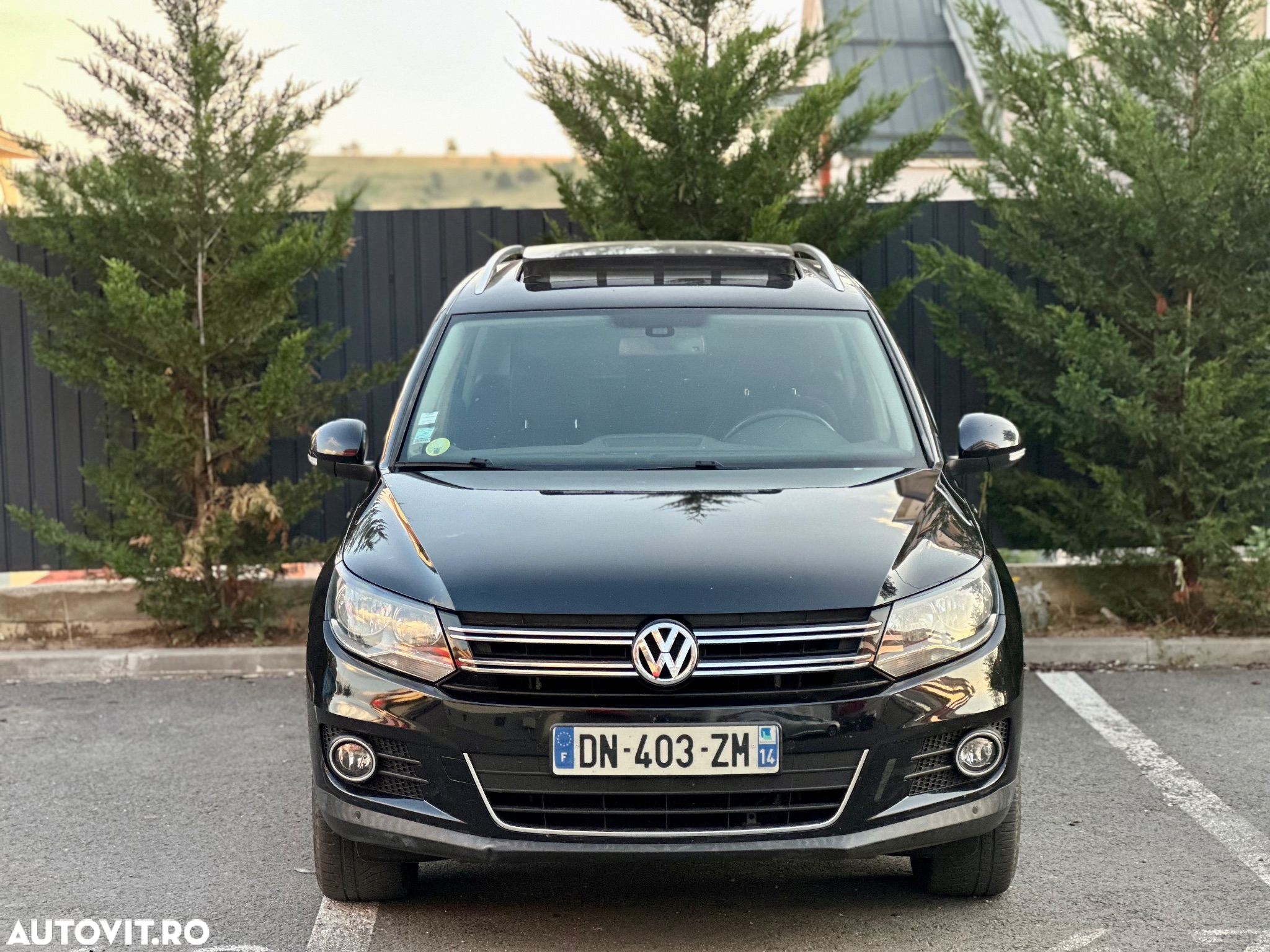 Volkswagen Tiguan - 2