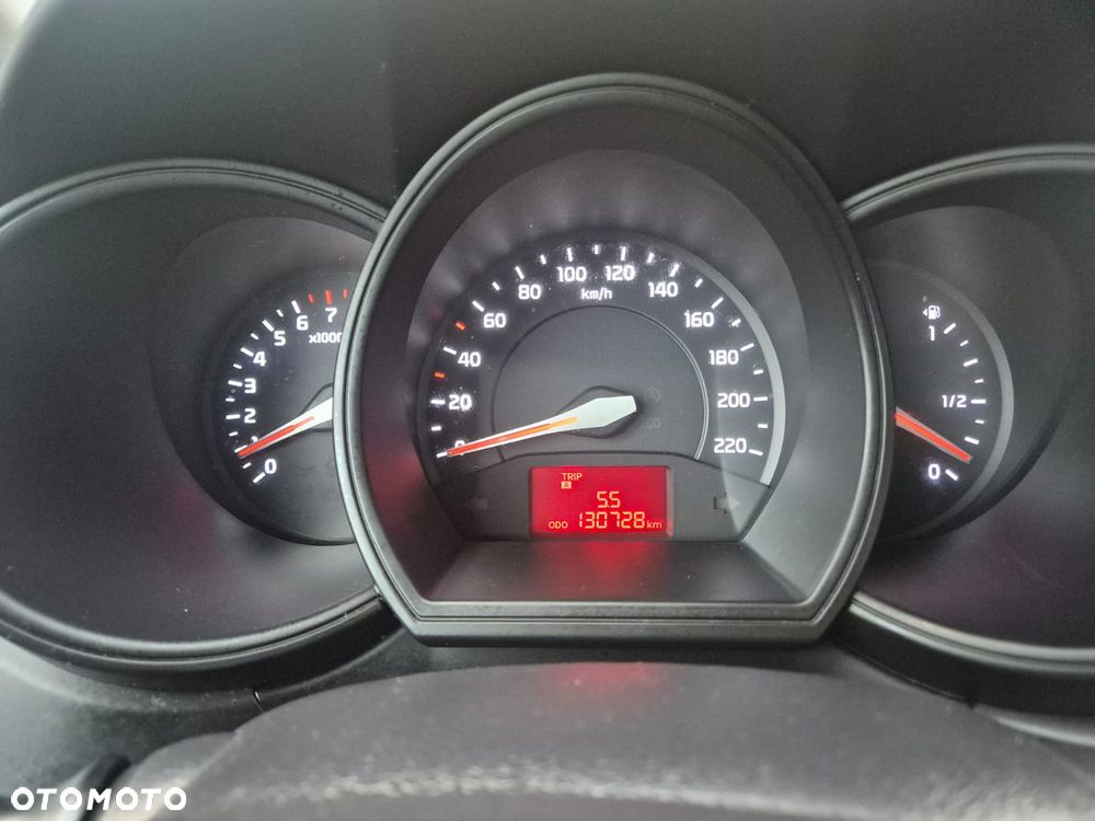 Kia Rio - 14