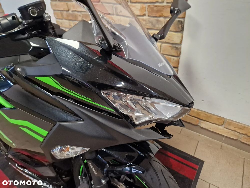 Kawasaki Ninja 400 - 32