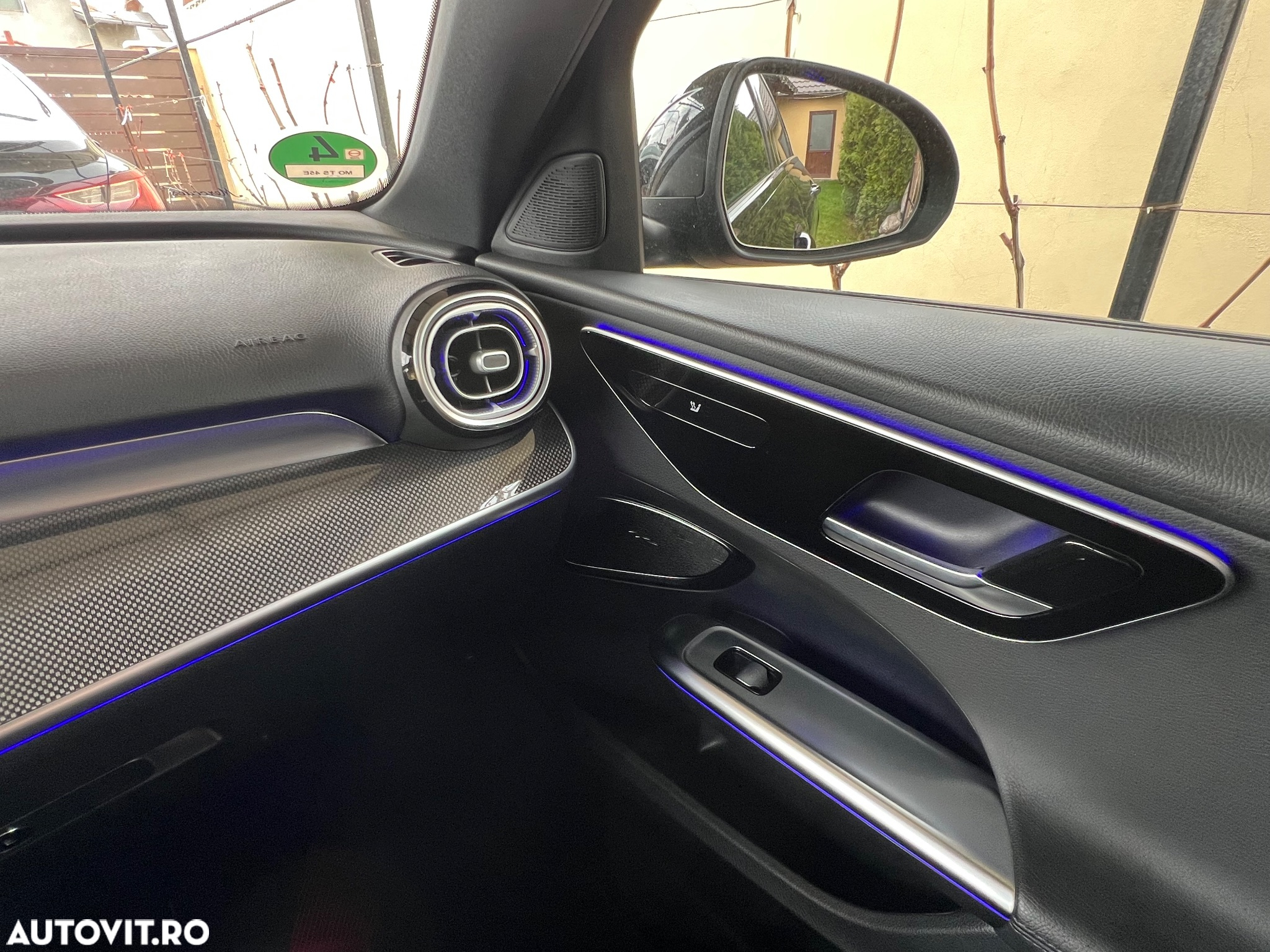 Mercedes-Benz C 300 e T 9G-TRONIC Avantgarde Advanced - 18
