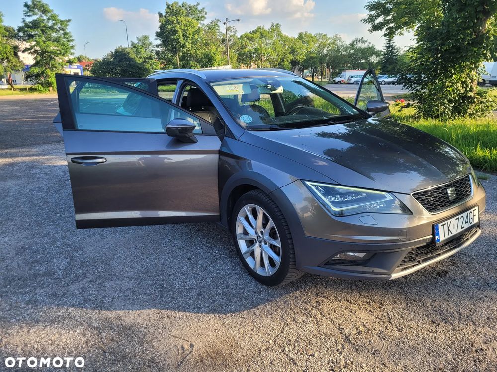 Seat Leon 2.0 TDI DPF Start&Stop DSG XCELLENCE - 25