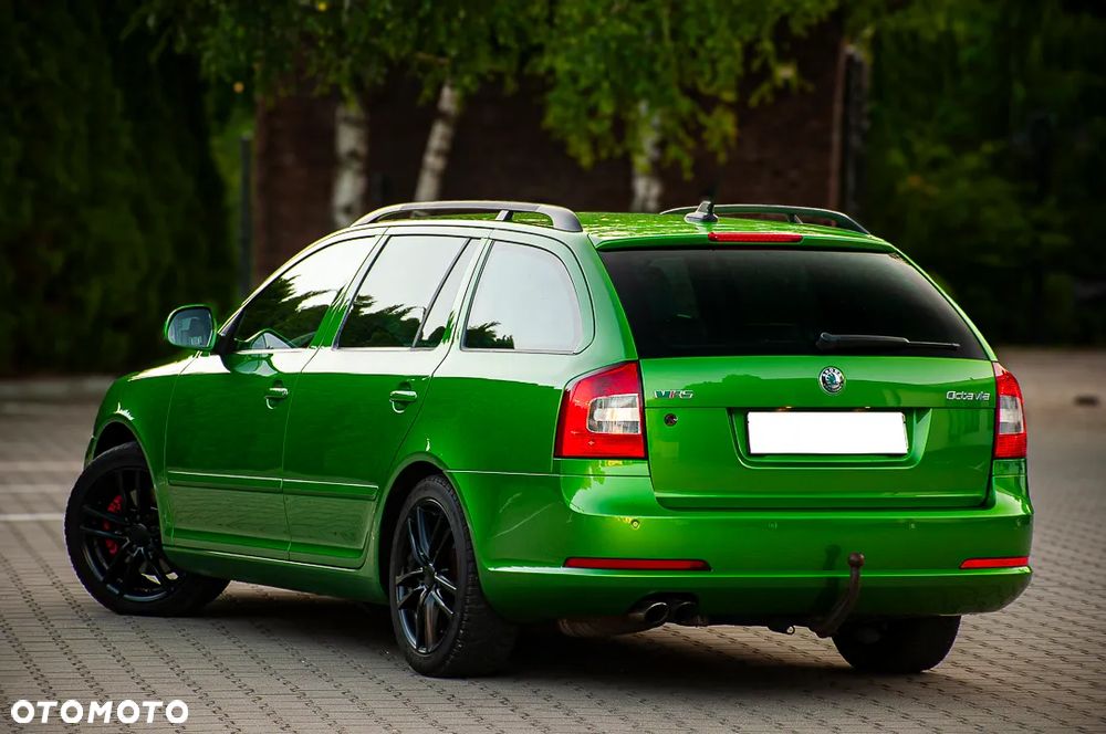 Skoda Octavia 2.0 TSI RS - 14
