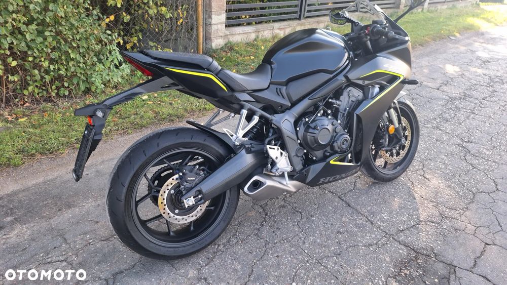 Honda CBR - 19