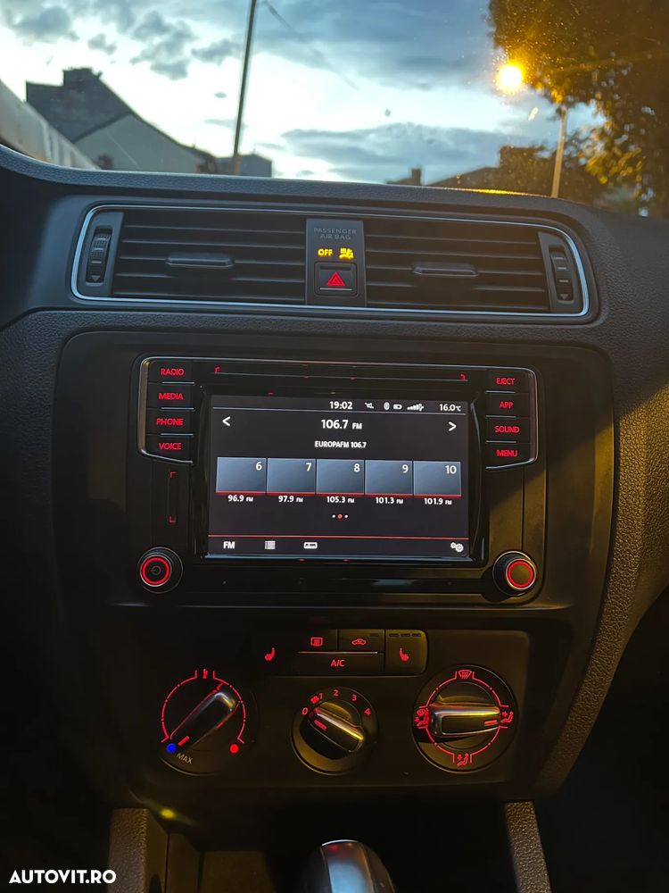 Volkswagen Jetta 1.4 TSI DSG Highline - 11