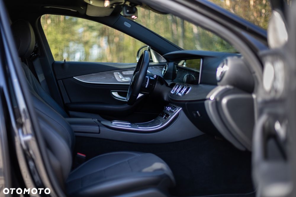 Mercedes-Benz Klasa E 300 de 4Matic 9G-TRONIC Night Edition - 12