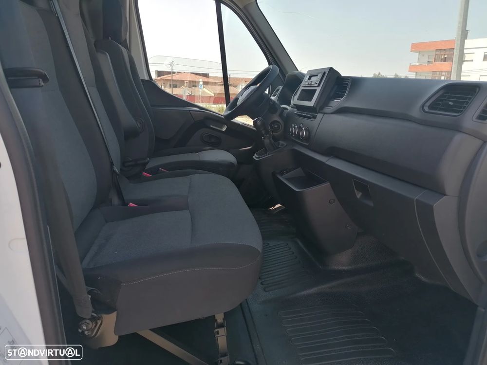 Renault Master 2.3 DCI - 9