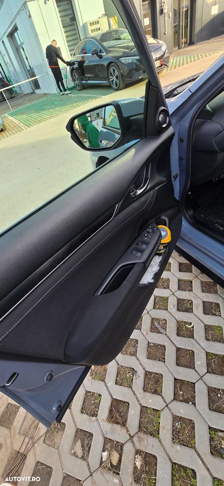 Honda Civic 1.5 VTEC Turbo CVT Sport Plus - 9