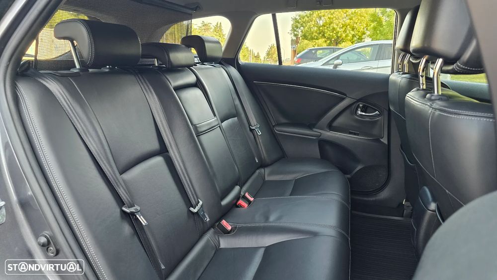 Toyota Avensis SD 2.0 D-4D Exclusive +Pele+GPS - 53