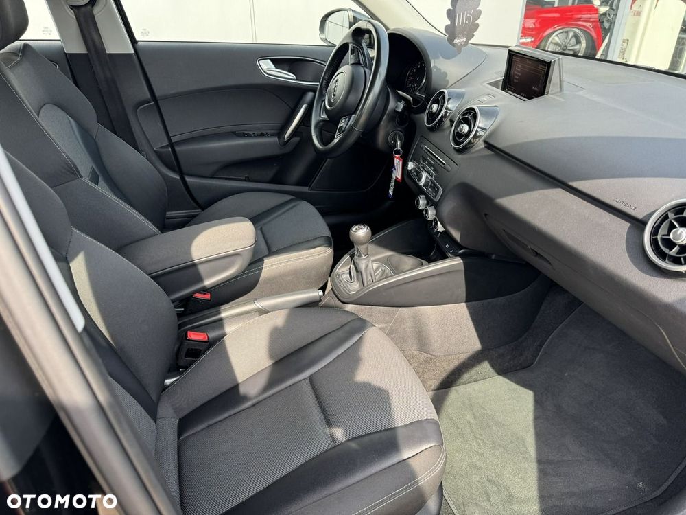 Audi A1 Sportback 1.4 TFSI Design - 22