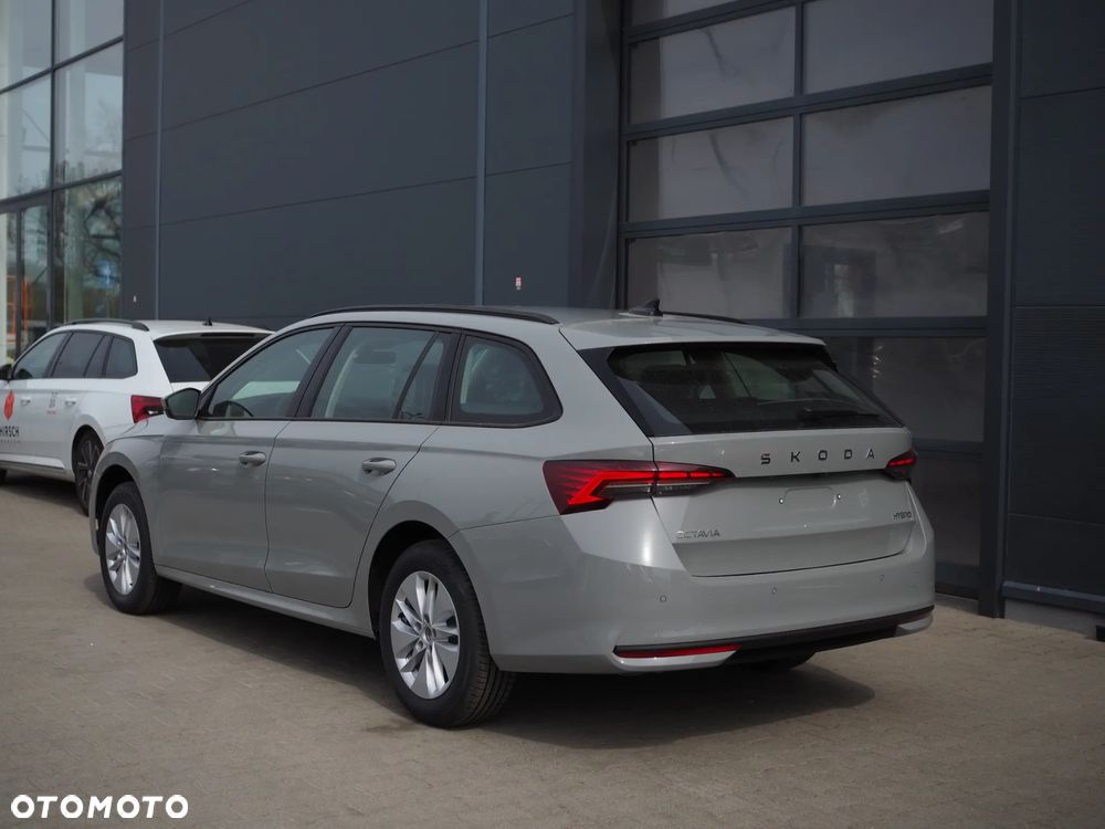 Skoda Octavia 1.5 TSI mHEV Drive Essence DSG - 22