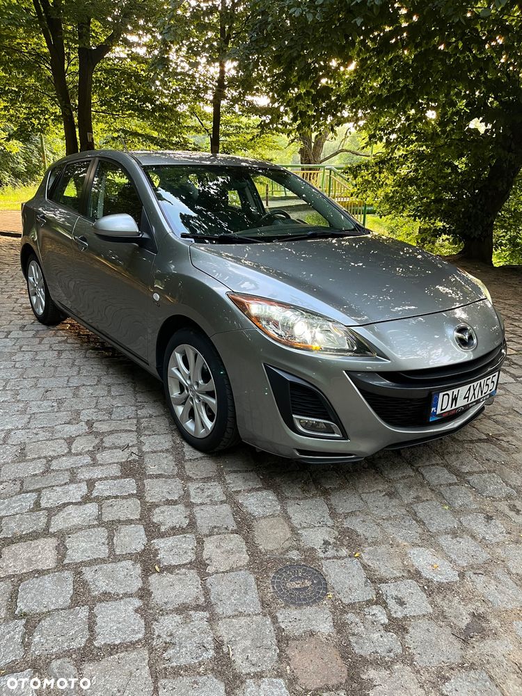 Mazda 3 1.6 Exclusive + - 1