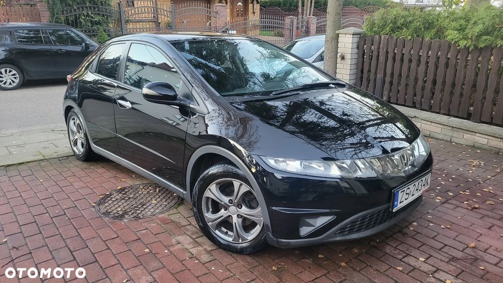 Honda Civic 1.8 Comfort - 1