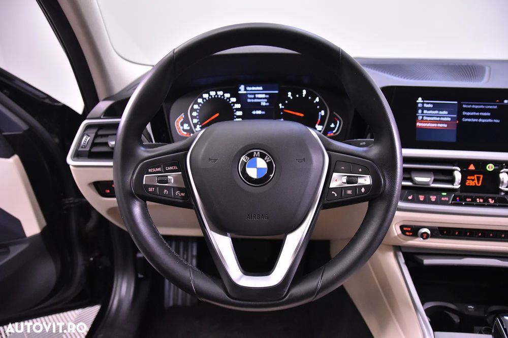 BMW Seria 3 318d Aut. - 16