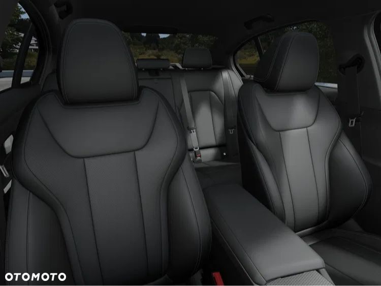 BMW Seria 3 318i M Sport - 8